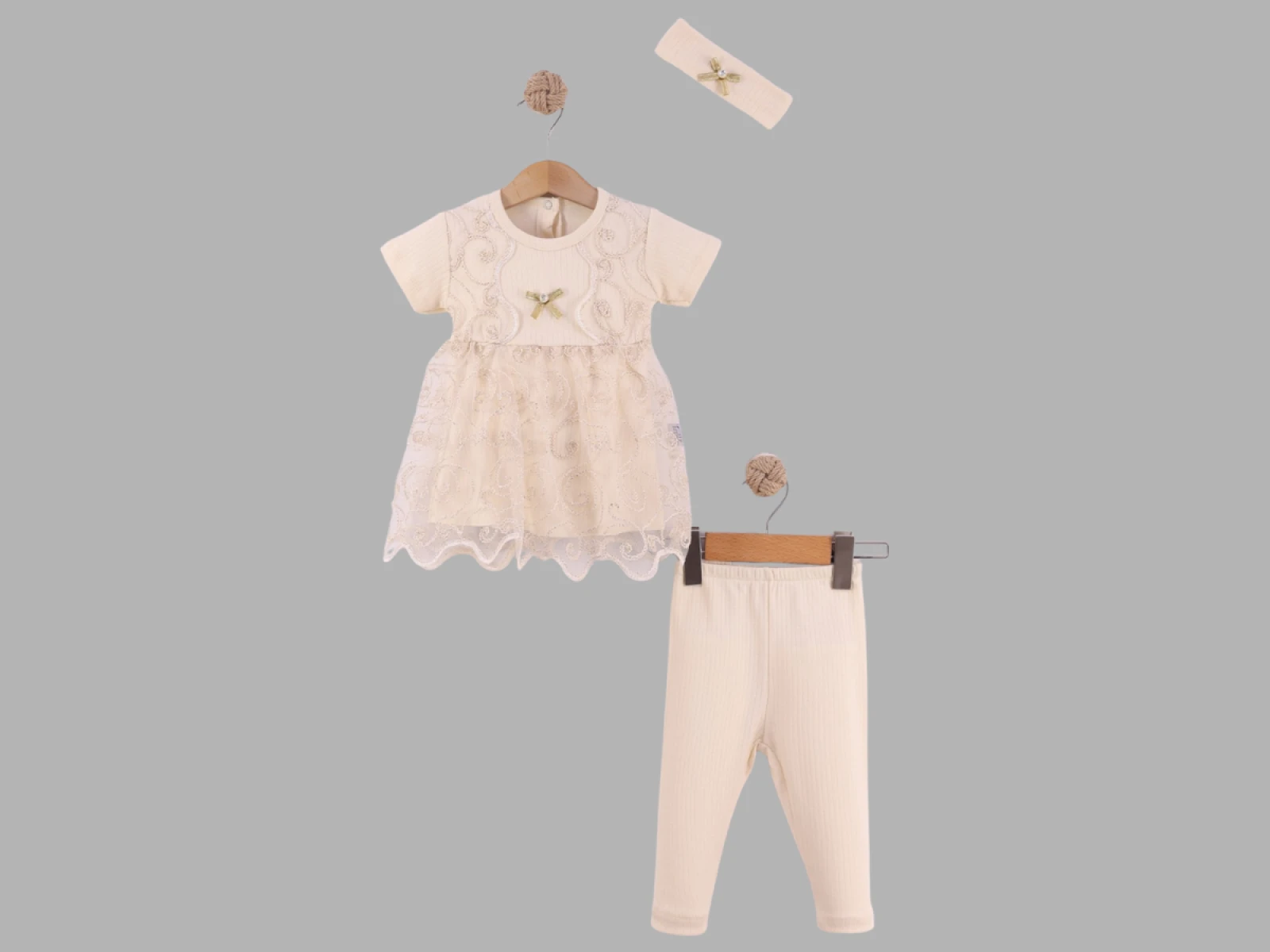 3/9 AY KIZ BEBE ELBİSELİ TAKIM TAYTLI